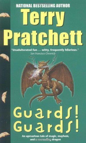 Terry Pratchett: Guards! Guards? (Paperback, 2001, HarperTorch)